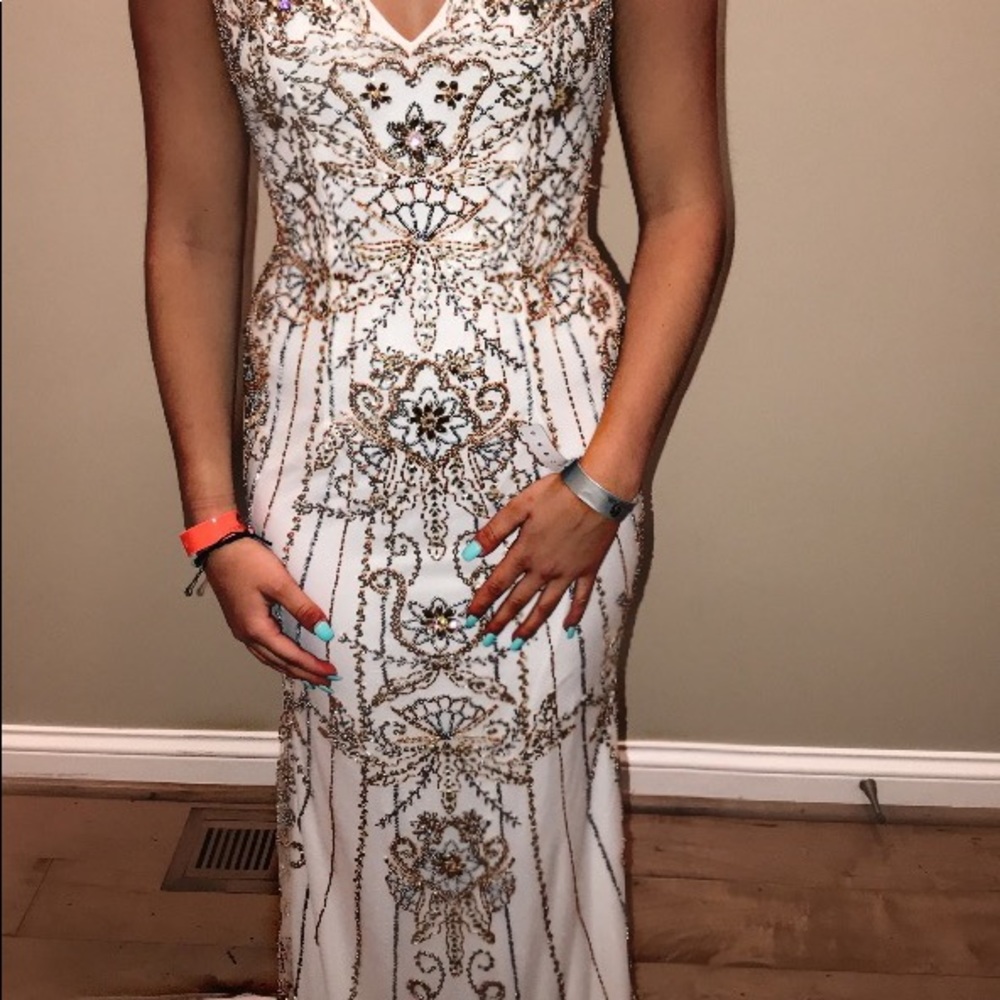 Prom Dress! - Picture 3 of 4